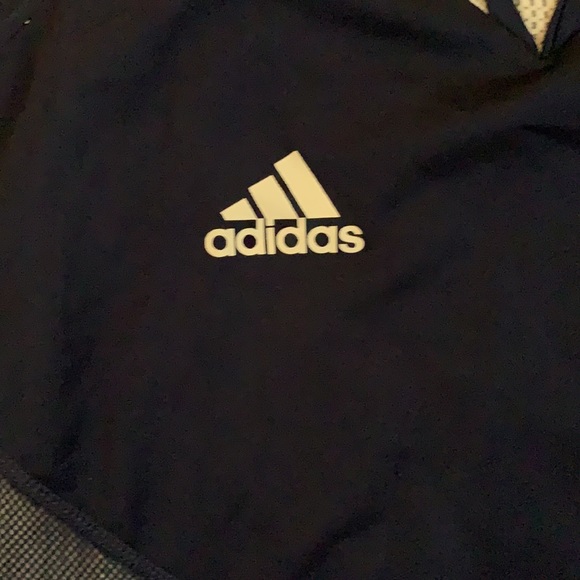 Brand New Size XL kids Adidas Navy Tee shirt - Picture 2 of 4